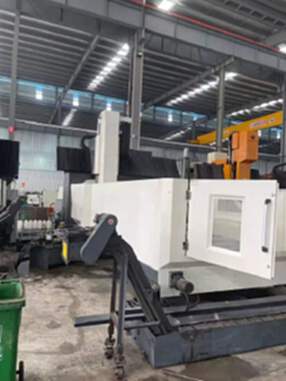 出售台湾协鸿426龙门加工中心