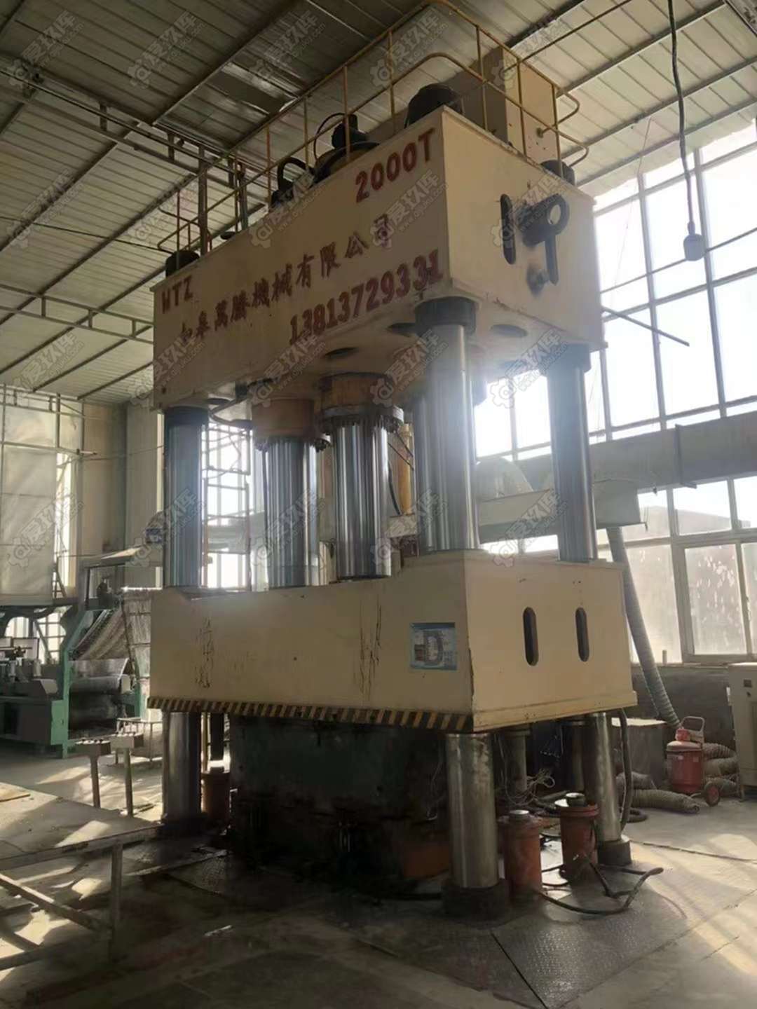 二手液壓機(jī)