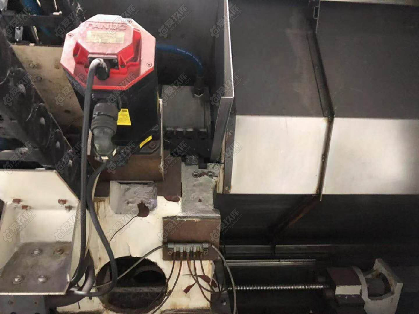 二手?jǐn)?shù)控機床