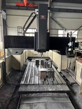 出售昆山鼎泰4028龙门加工中心