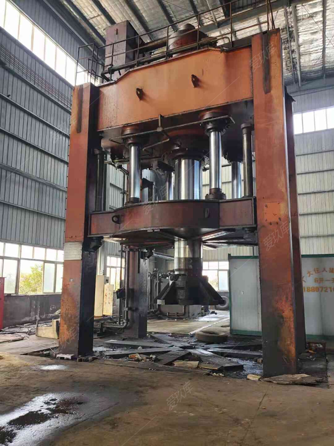 Sell 3000 tons head four column hydraulic press, can weigh
