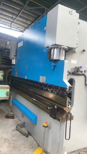 出售300吨X4米折弯机安装未用!