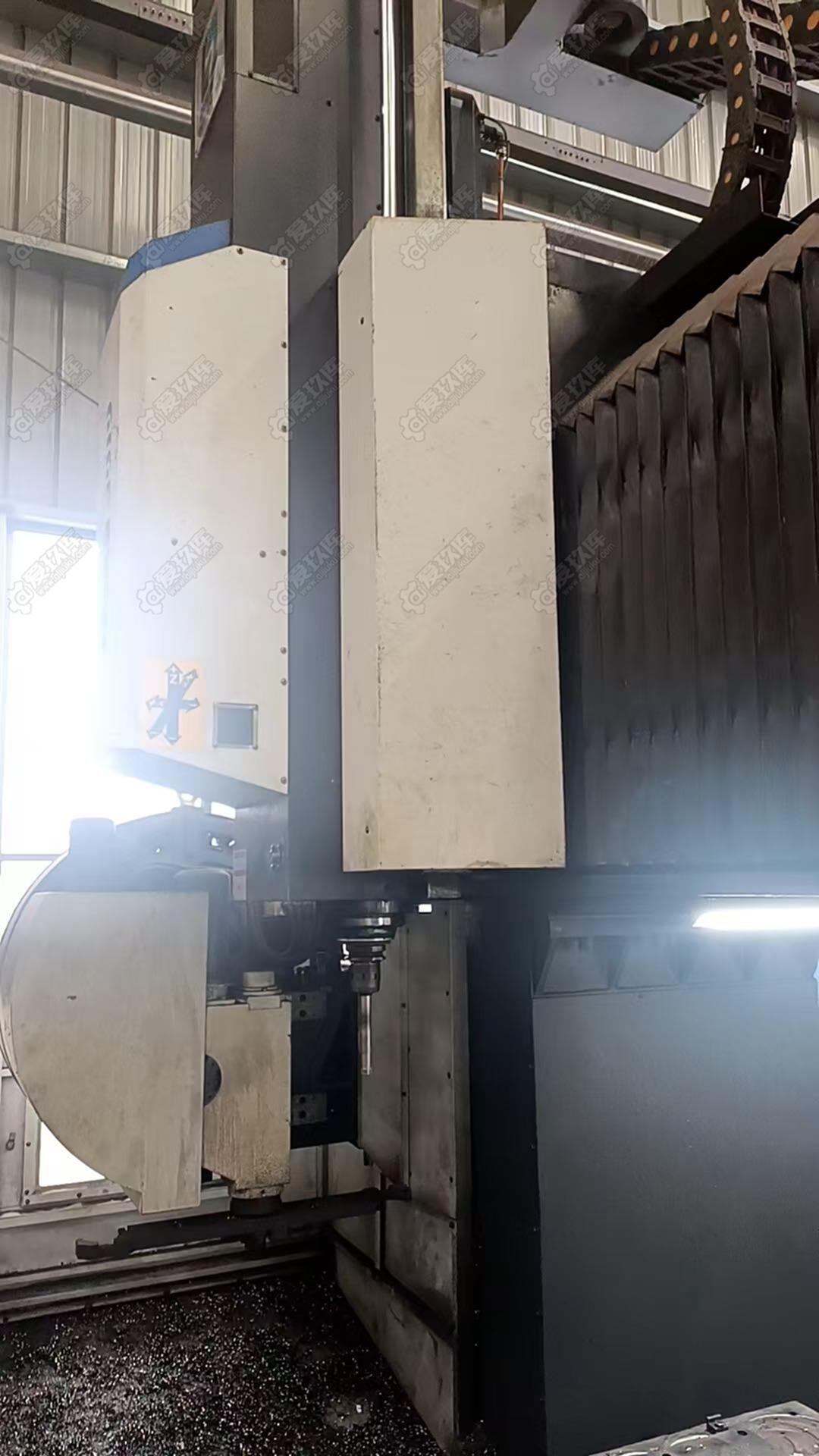 二手龍門加工中心