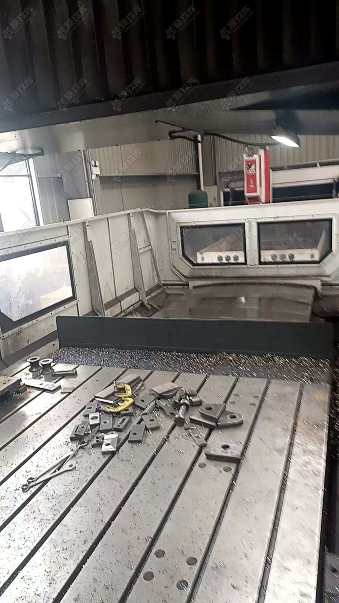 二手龍門加工中心