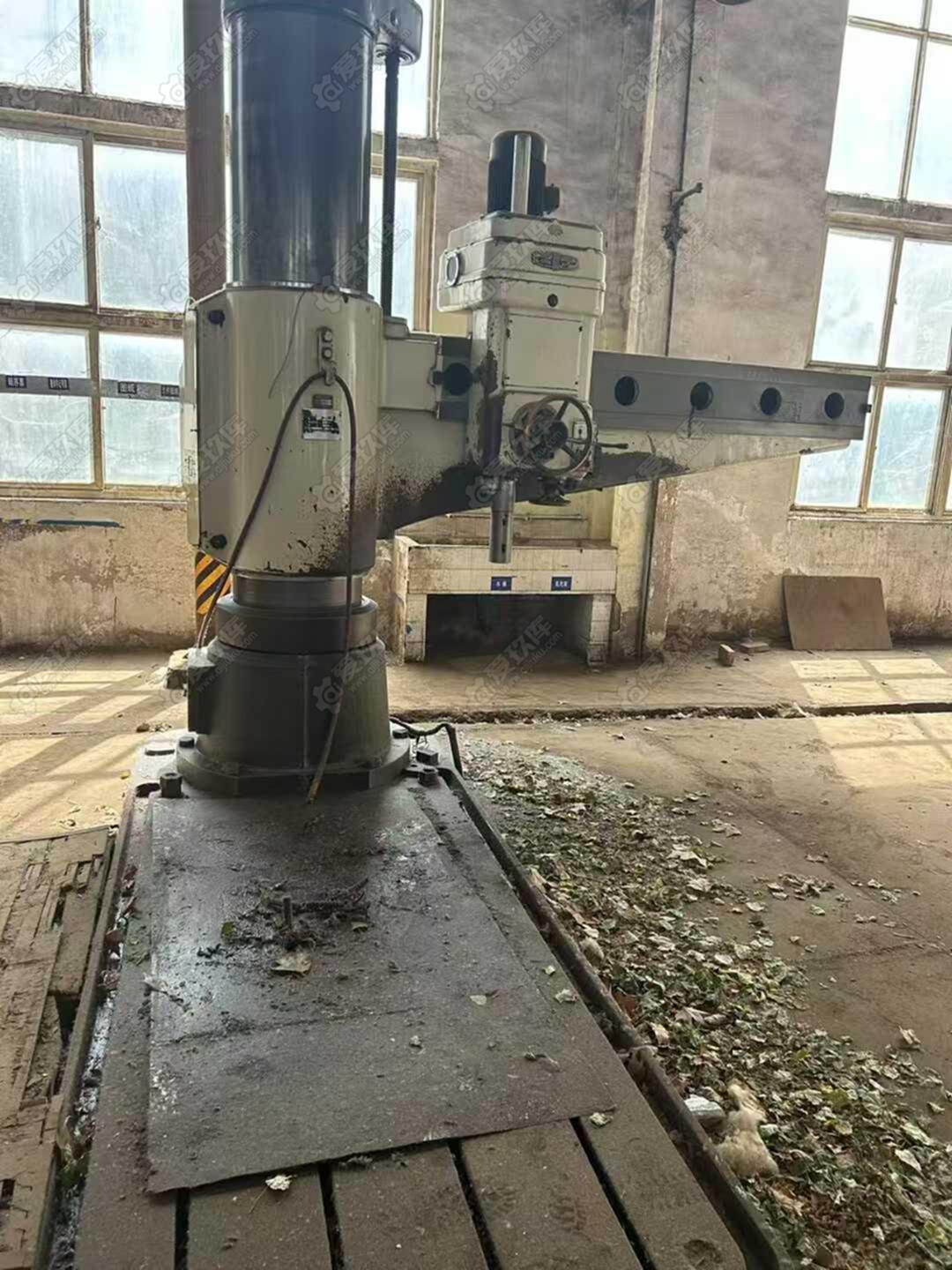 二手搖臂鉆