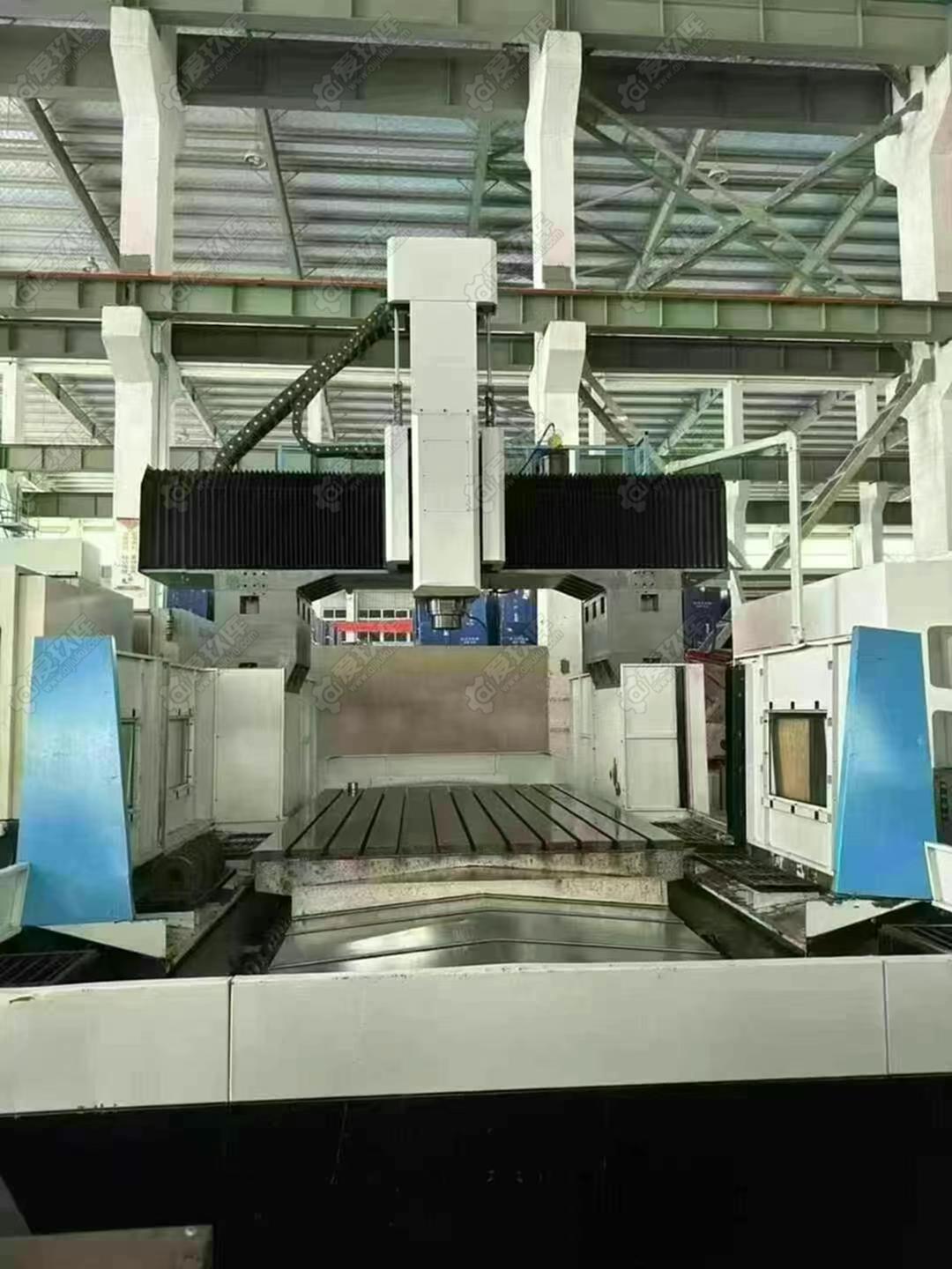 二手龍門加工中心