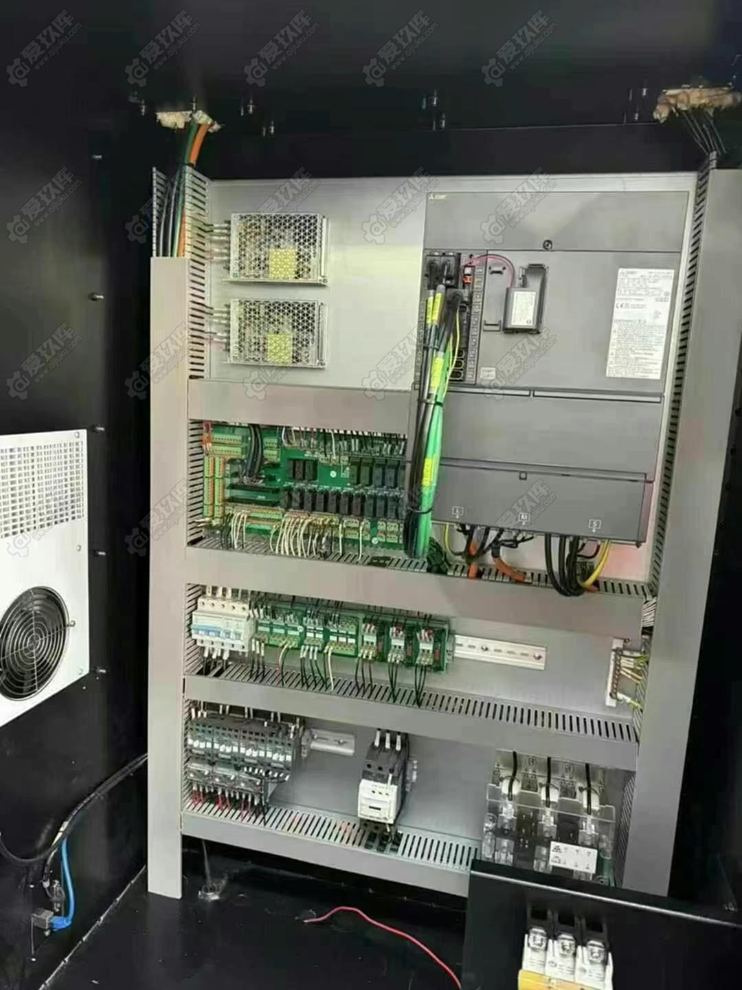 二手立式加工中心
