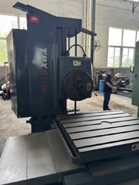 We are selling high-quality Zhongjie TPX6111B boring machines. These machines require less installation and have no wear on the tracks
