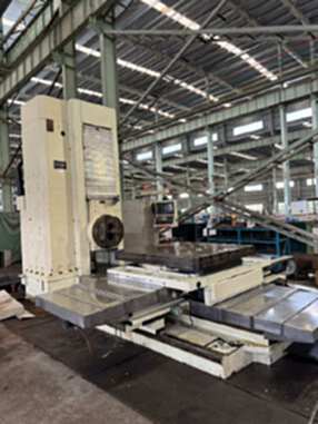 We are selling the Kunming Machine Tool TK6113 CNC horizontal milling and boring machine on the spot. It is equipped with a Siemens 840D control system. The guide rails are in 90% new condition. It is idle and rarely used by state-owned enterprises