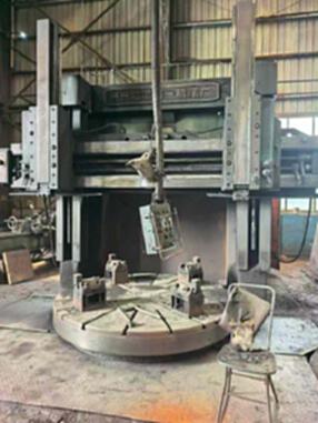 For sale: Qiyi 2.5-meter vertical lathe from 2003, with a processing height of 1.6 meters
