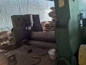 低价出租出售二手恒力80×3200液压上辊卷板机