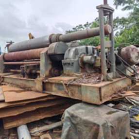 出售一台二手25×2500机械卷板机