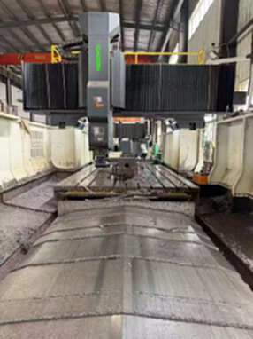 For sale second-hand Xiamen Janssen YSM-4027 gantry machining center