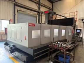 出售威立425龙门加工中心