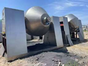 出售1000-5000升不锈钢双锥真空干燥机