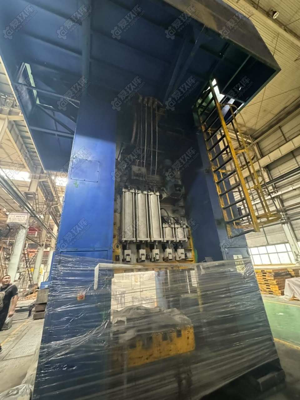 二手闭式单点压力机