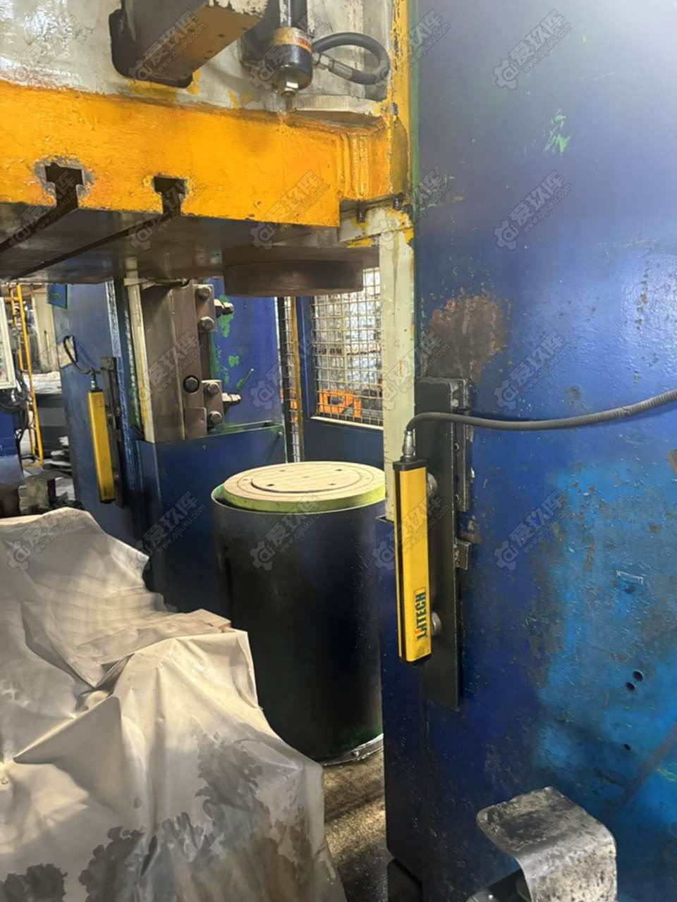 二手闭式单点压力机