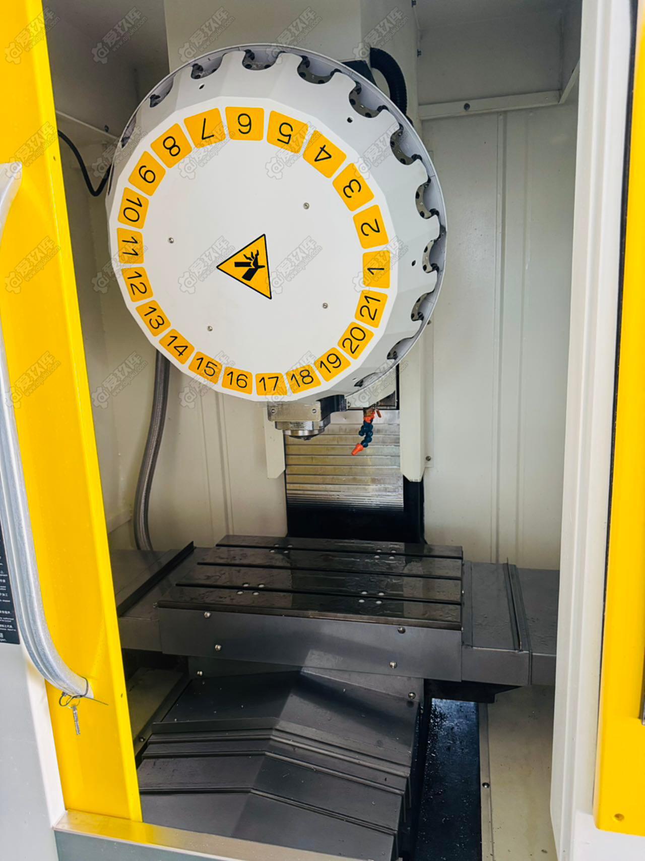 二手立式加工中心