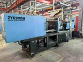 出售震宇ZYK200SW型200吨注塑机3台