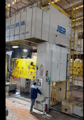 低价处理济南二机400吨双点压力机