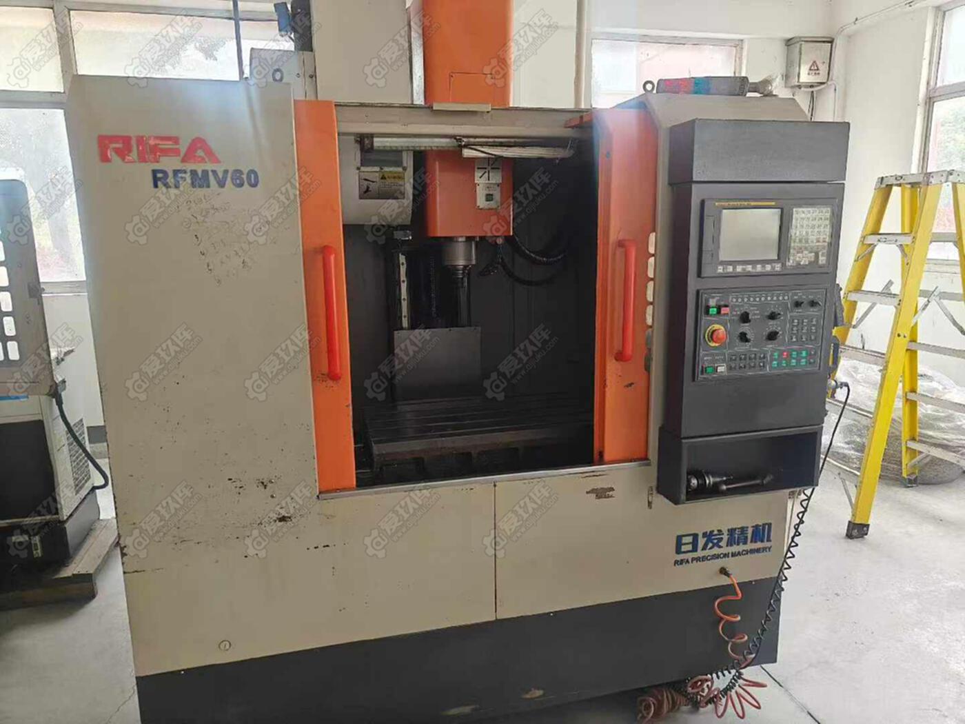 二手立式加工中心