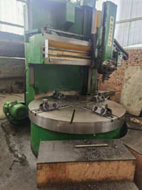 出售一台大连5123立车，机器整体质量不错，试机声音完美