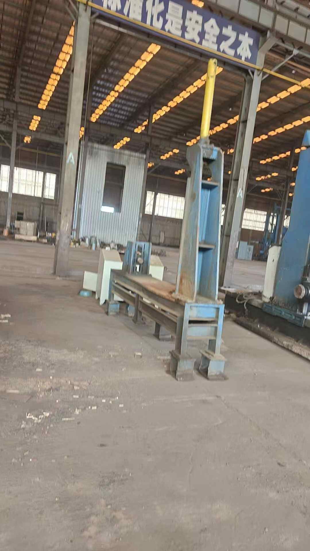 昊垣华联产端面铣两台端面铣