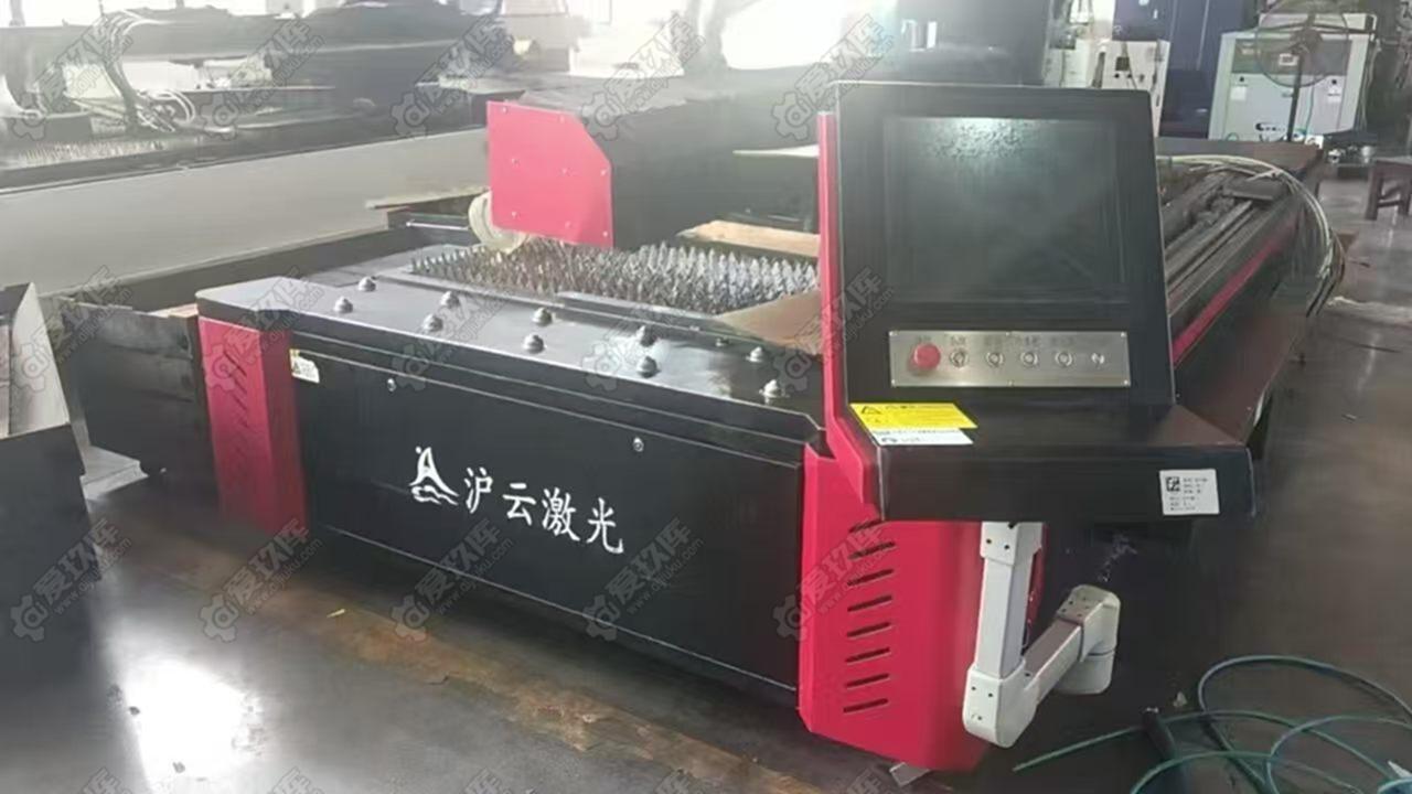 沪云3015激光切割机