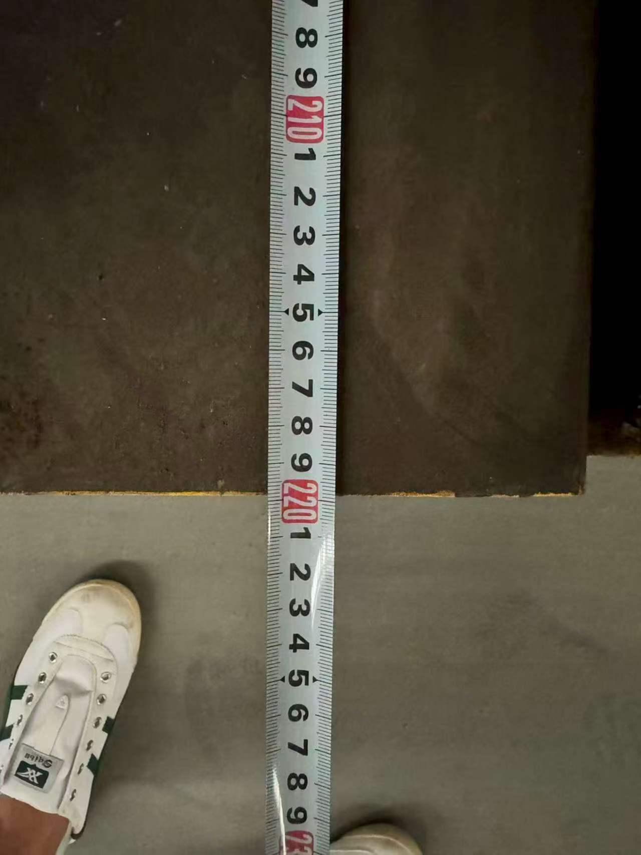 南通锻压1000 液压机