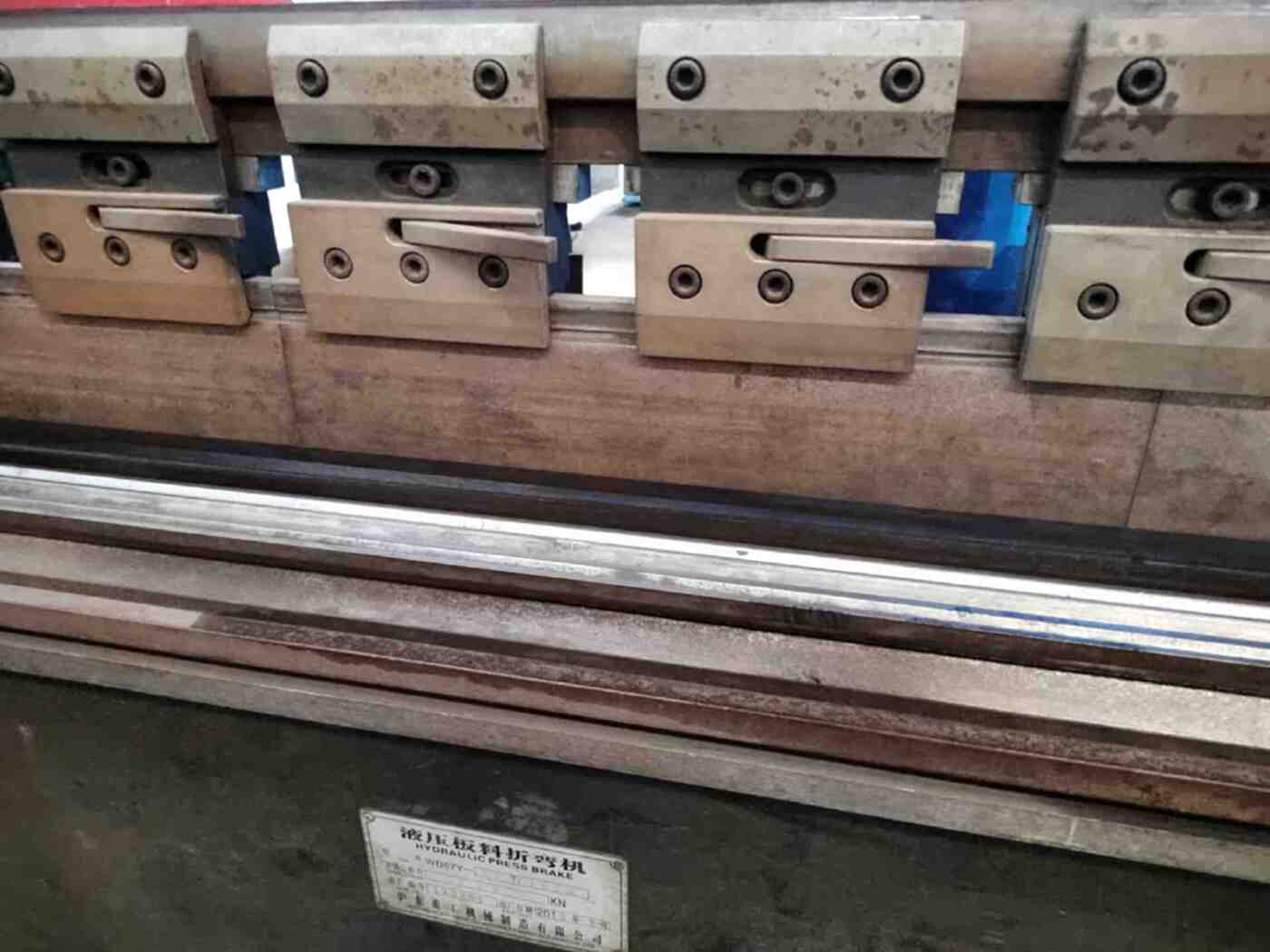 沪东重工WD67Y-63T/2600液压折弯机WD67Y-63T/2600 折弯机