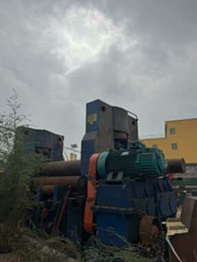 出售80-3500上轴万能卷板机，需要的联系