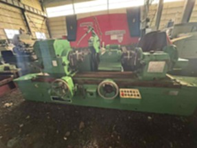 For sale second-hand Shanghai 8260 crankshaft grinding machine