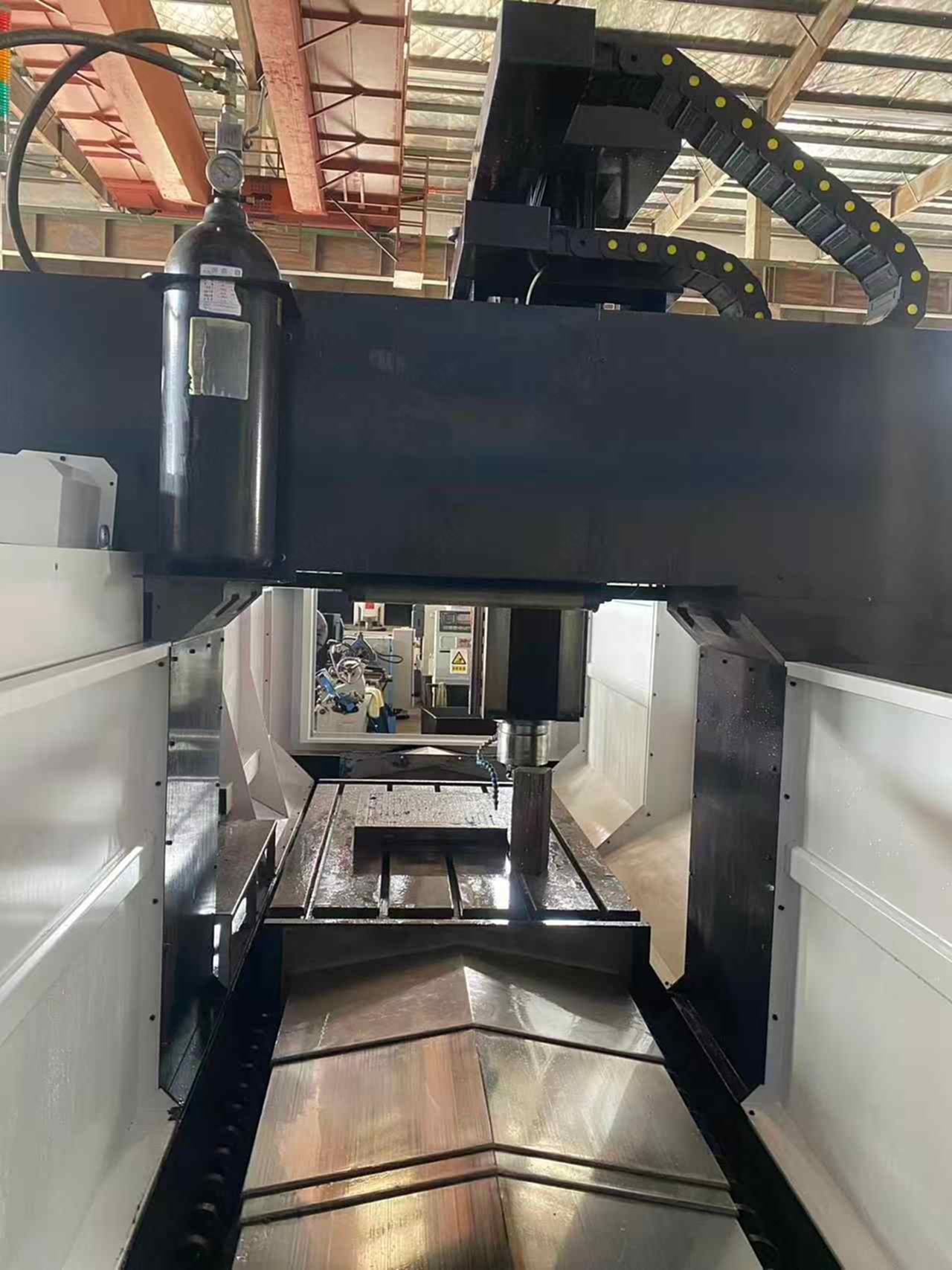 华鼎1513数控龙门加工中心，2021年出厂HDXK1510龙门铣床