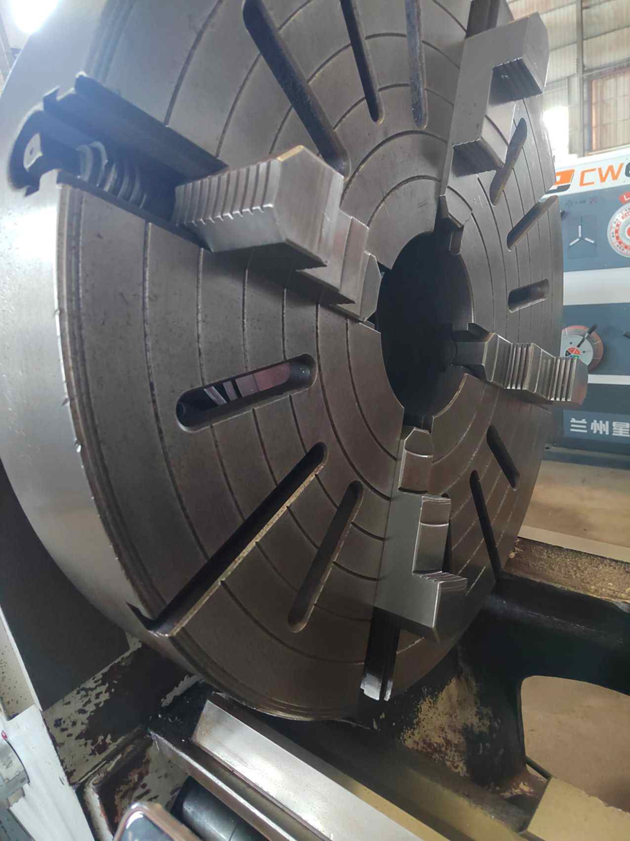 丹东华骏CFW6180B卧式车床CFW6180B卧车