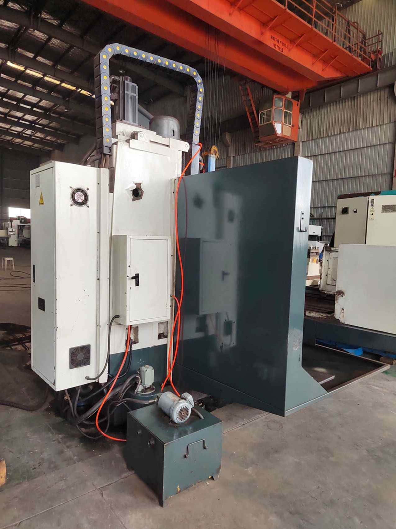 大立VDM1600数控床身铣床2014年8月出厂VDM1600 立铣