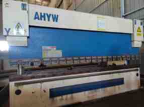 亚威YWB‑100T/4200数控板料折弯机YWB‑100T/4200 折弯机