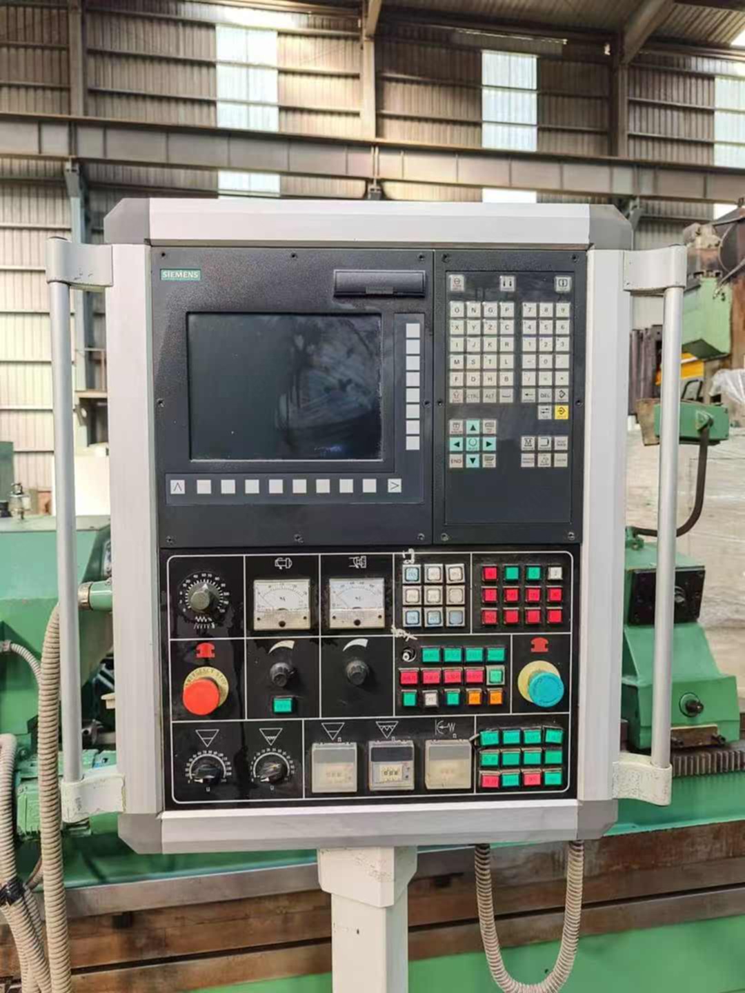 齐齐哈尔C61125B卧车