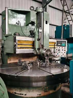 For sale: Qiha 2005 2.5-meter single-column vertical lathe, with a processing height of 1.2 meters