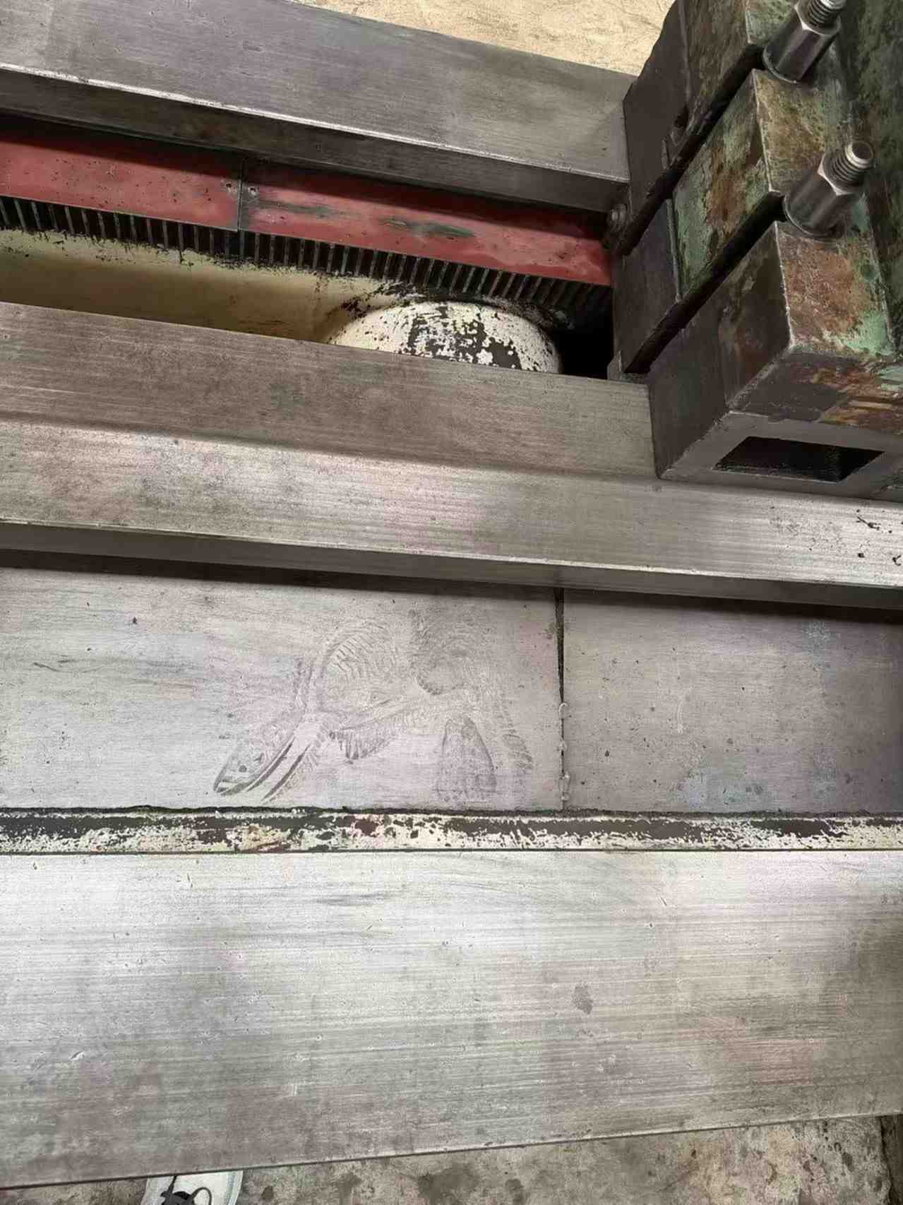 青重84100轧辊车