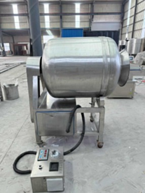 One 300-liter vacuum variable frequency tumbling machine is for sale
