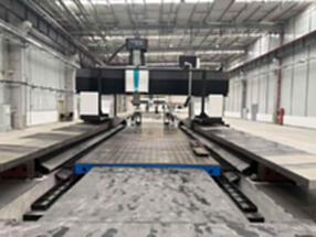 For sale: Weihai Huadong 5* 12-meter moving column five-sided gantry machining center, nearly new machine, Siemens 828D system