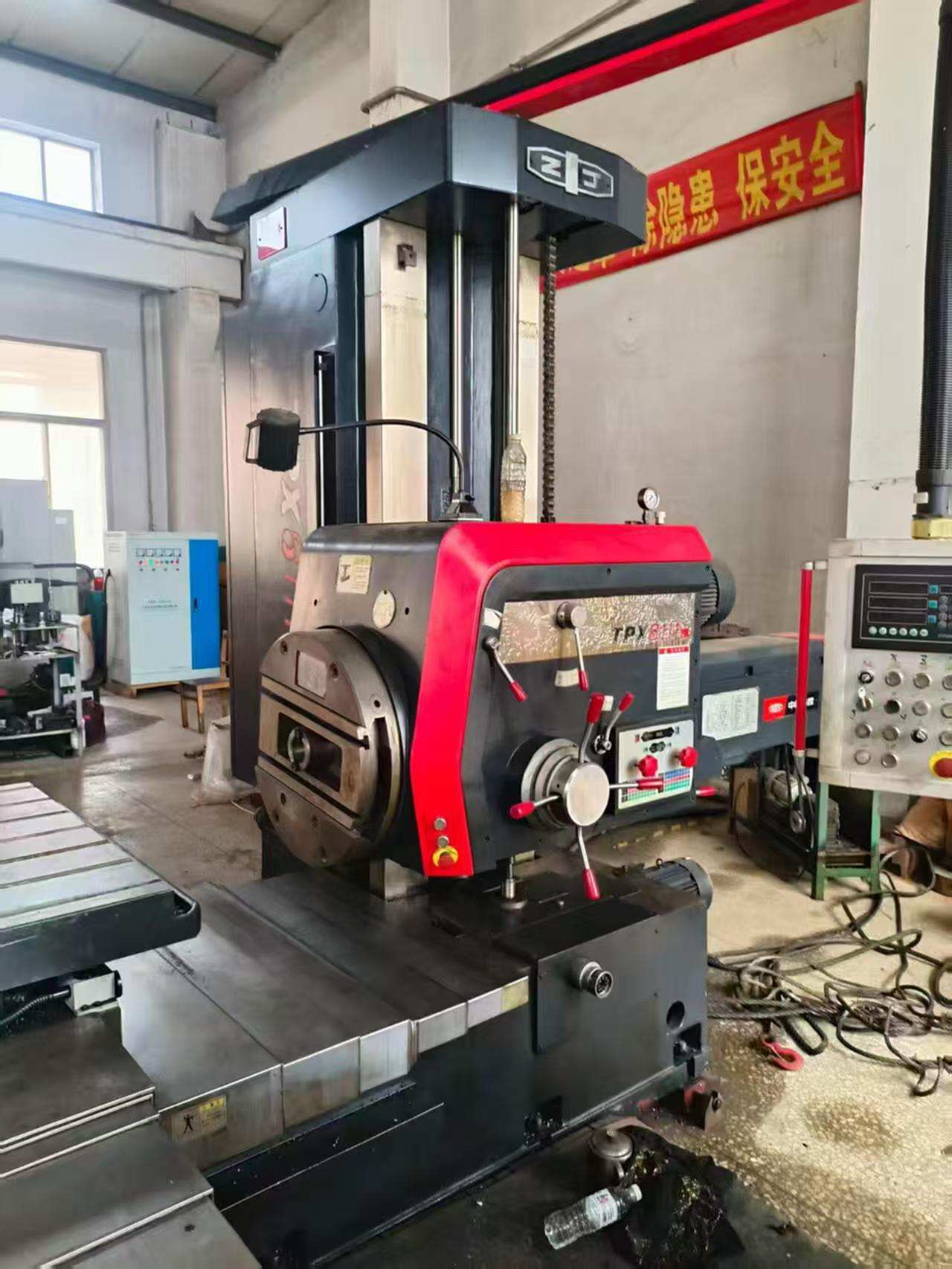 中捷6111B/3卧式镗床