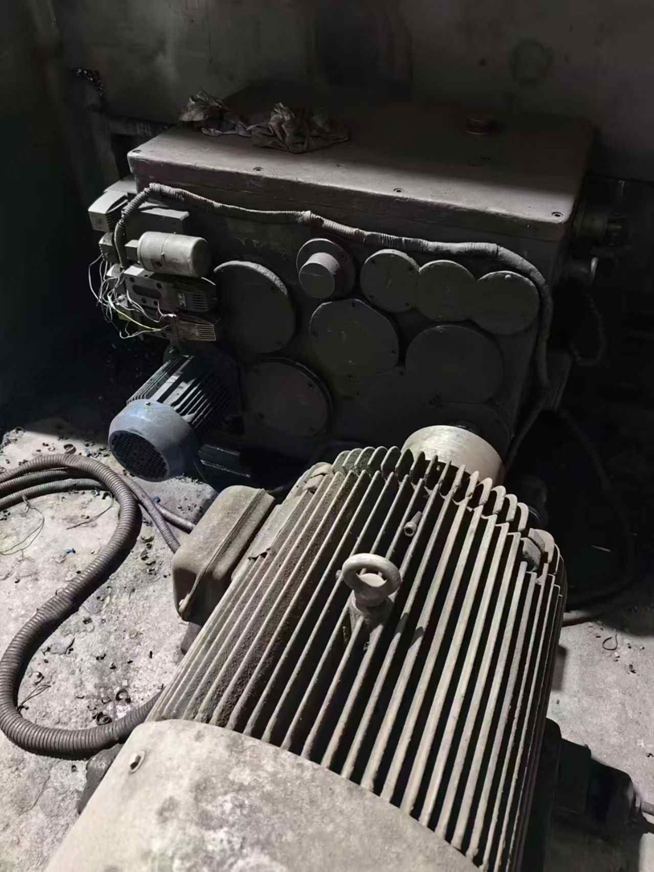 5225瓦房店立车