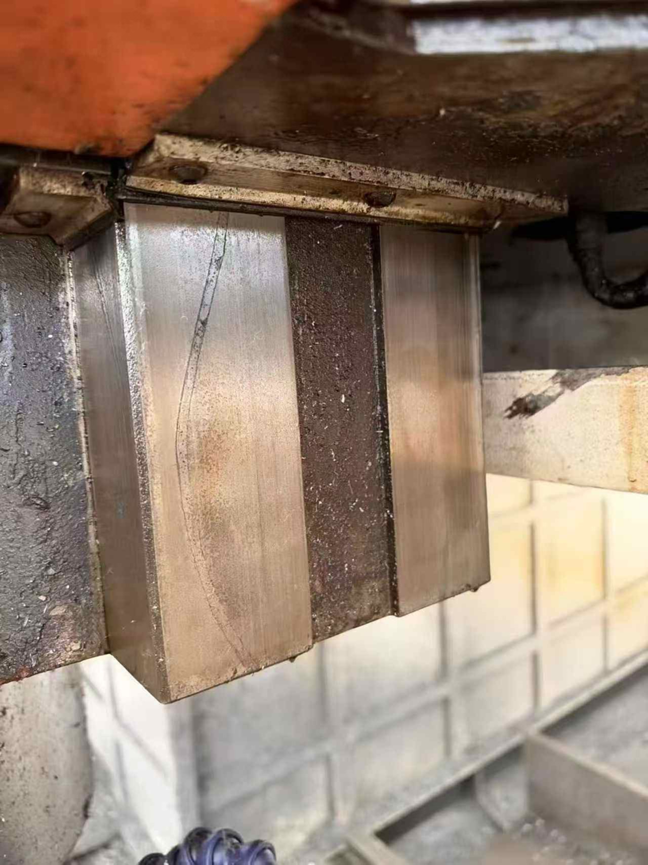 江苏久勋4022龙门加工中心