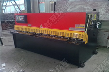 二手数控剪板机 二手数控剪板机.jpg