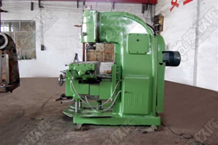 二手立式铣床 二手立式铣床.jpg