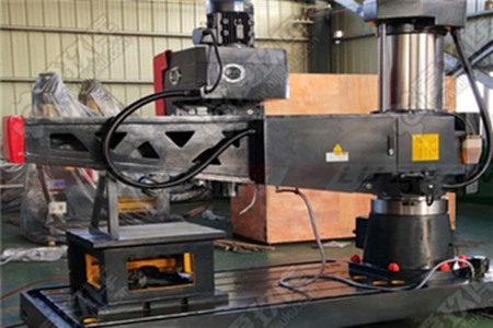 二手摇臂钻 二手摇臂钻.jpg