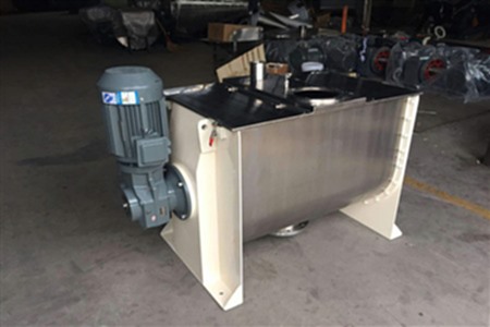 二手卧式螺带混合机 二手卧式螺带混合机.jpg
