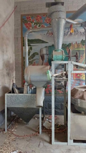 出售二手山東省樂陵縣全自動石磨磨面機中型面粉機