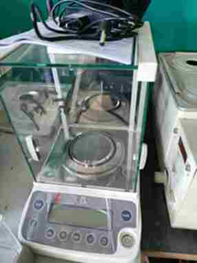 出售二手电子天平上海卓精电子天平BSM220.4实验室设备